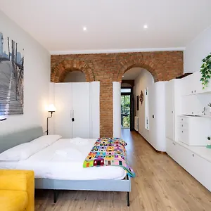 Appartamento The Red Bricks - San Babila Area, Milano